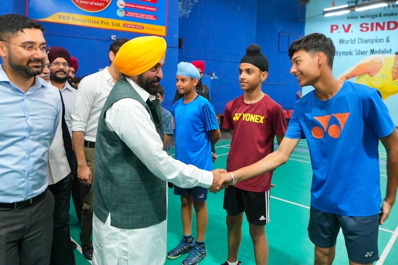 मुख्यमंत्री भगवंत सिंह मान ने जालंधर में होने वाली राष्ट्रीय बैडमिंटन चैंपियनशिप की तैयारियों का जायजा लिया