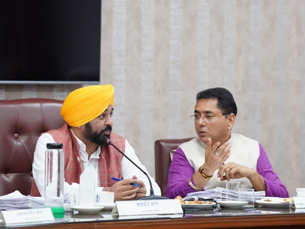 मुख्यमंत्री भगवंत सिंह मान के नेतृत्व में मंत्रिमंडल द्वारा 'पंजाब रेगुलेशन ऑफ फीस ऑफ अन-एडेड एजुकेशनल इंस्टीट्यूशंस (संशोधन) विधेयक-2026' पास