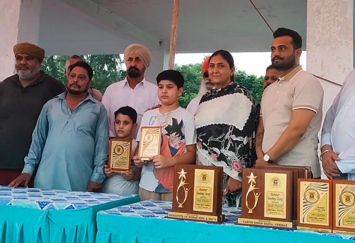 जालंधर में समर हॉकी कैंप में पहुंची राजविंदर कौर थियाड़ा, बोलीं- प्रतिभा को मिलना चाहिए सही मंच