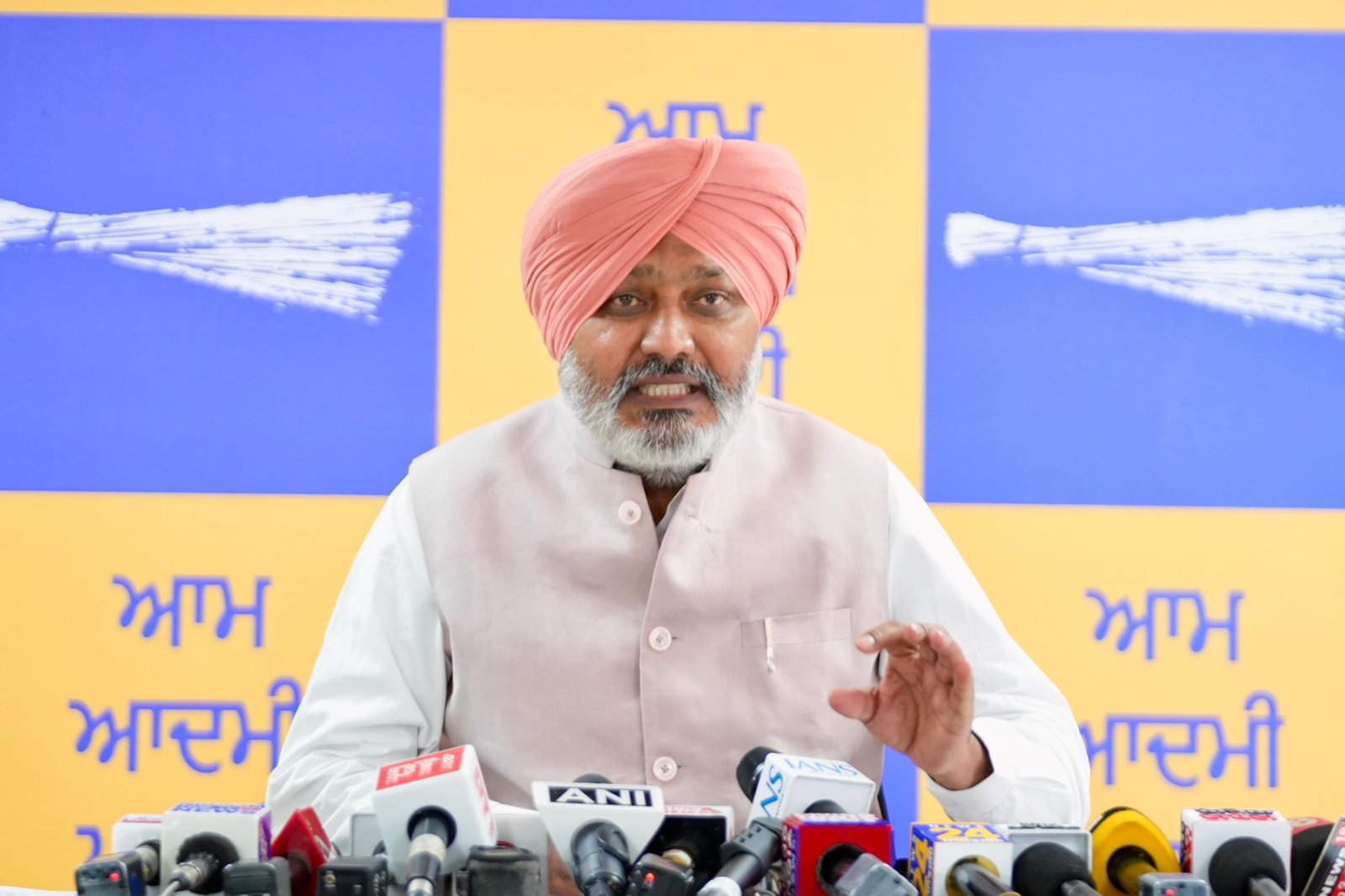 पंजाब ने मोदी को नकारा, अब वे पंजाबियों को परेशान करके बदला ले रहे हैं: आप