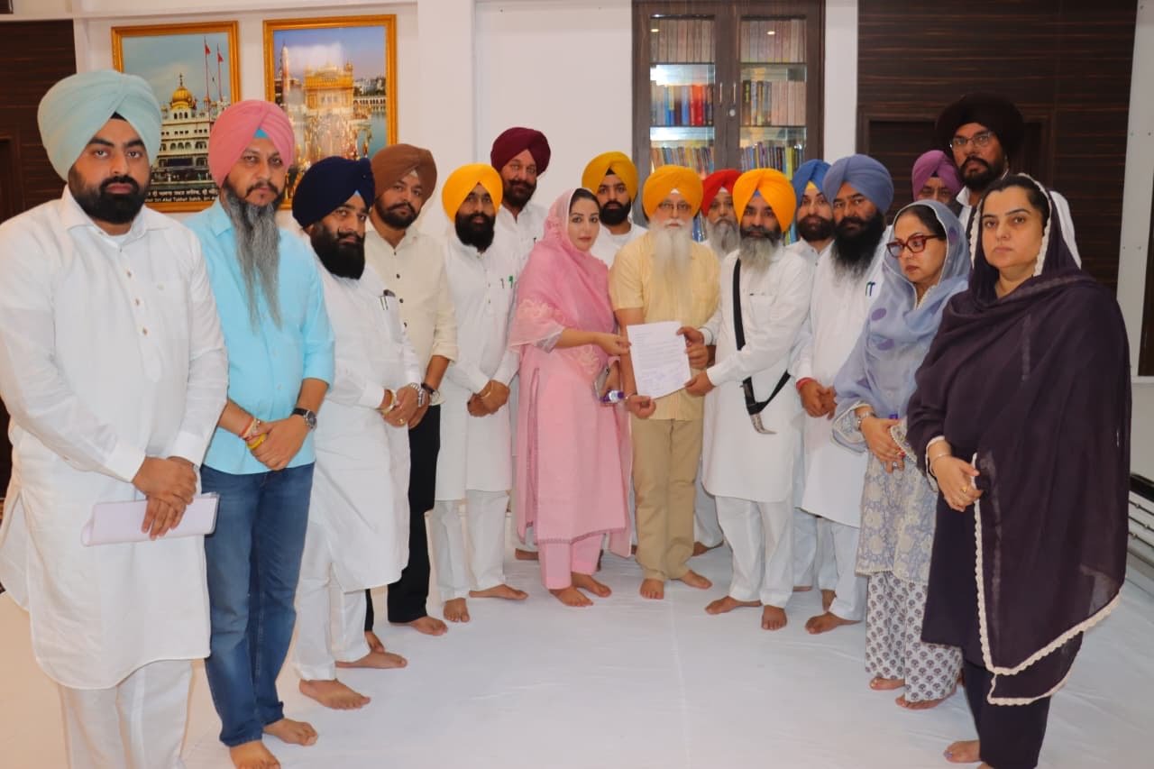 आप  ने श्री अकाल तख्त साहिब के जत्थेदार से मुलाकात की, गुरुद्वारा श्री बंगला साहिब में पुलिस की एंट्री पर अमित शाह के खिलाफ सख्त एक्शन की मांग