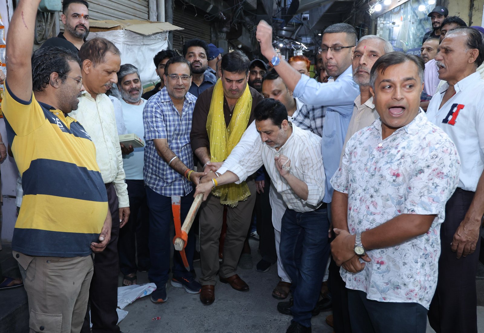 40-45 साल बाद मेयर विनीत धीर की बदौलत सुधरेगी इस मोहल्ले की हालत