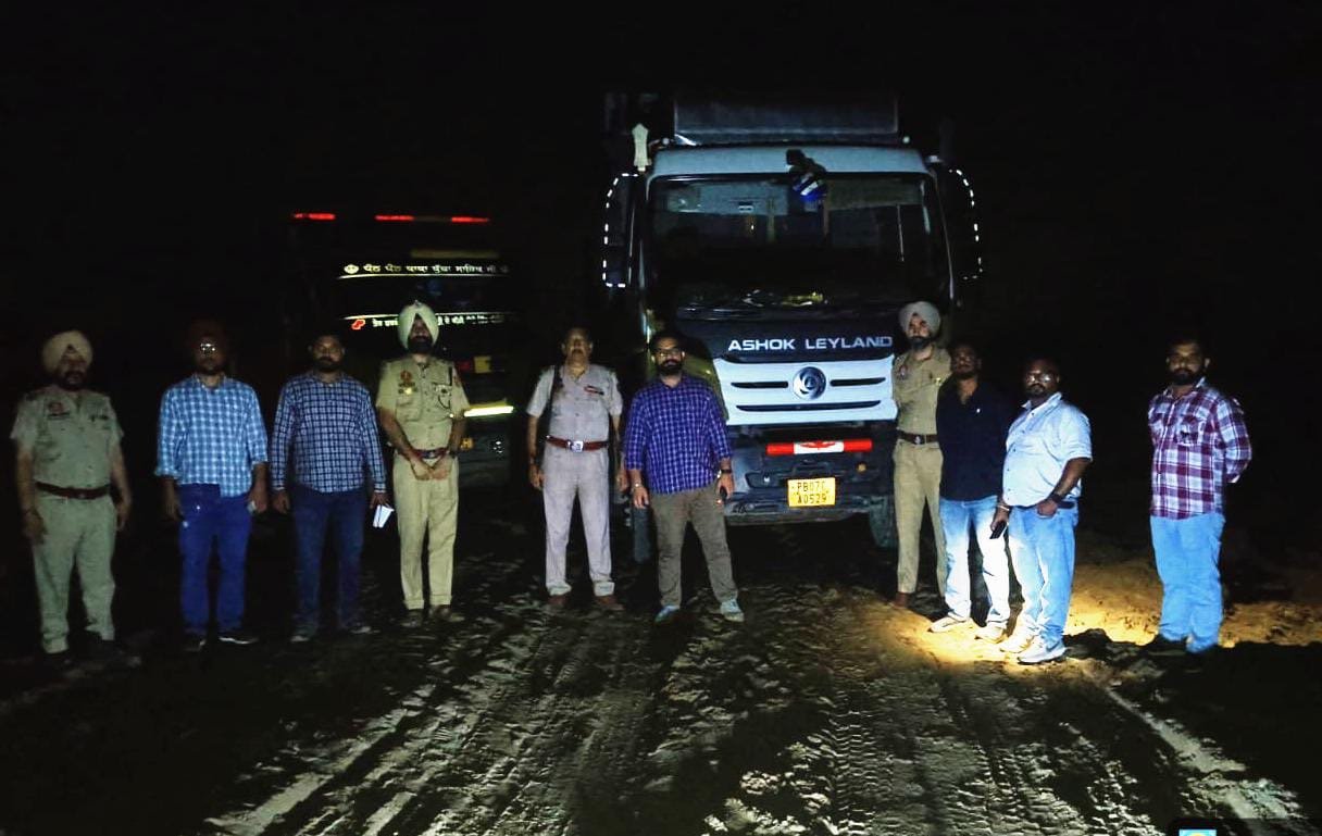 पंजाब में अवैध खनन के ख़िलाफ़ चार अलग-अलग स्थानों पर छापेमारी, बड़ी संख्या में मशीनरी और वाहन ज़ब्त