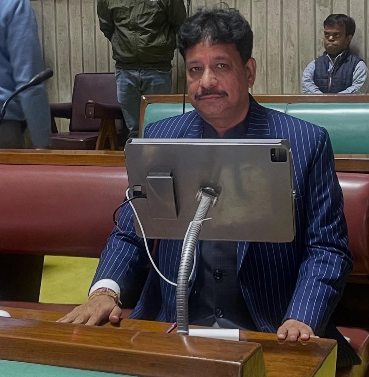 MLA रमन अरोड़ा ने विधानसभा सत्र में लिया भाग-रखी मांग