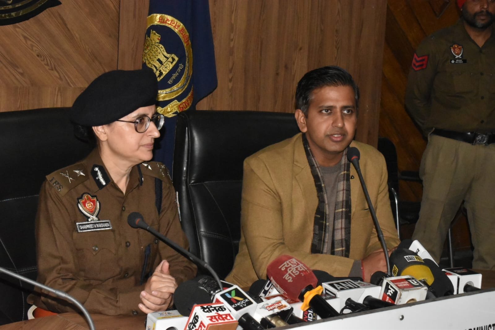 स्कूलों को बम से उड़ाने की धमकी के बाद पुलिस कमिश्नर धनप्रीत कौर ने कही ये बात