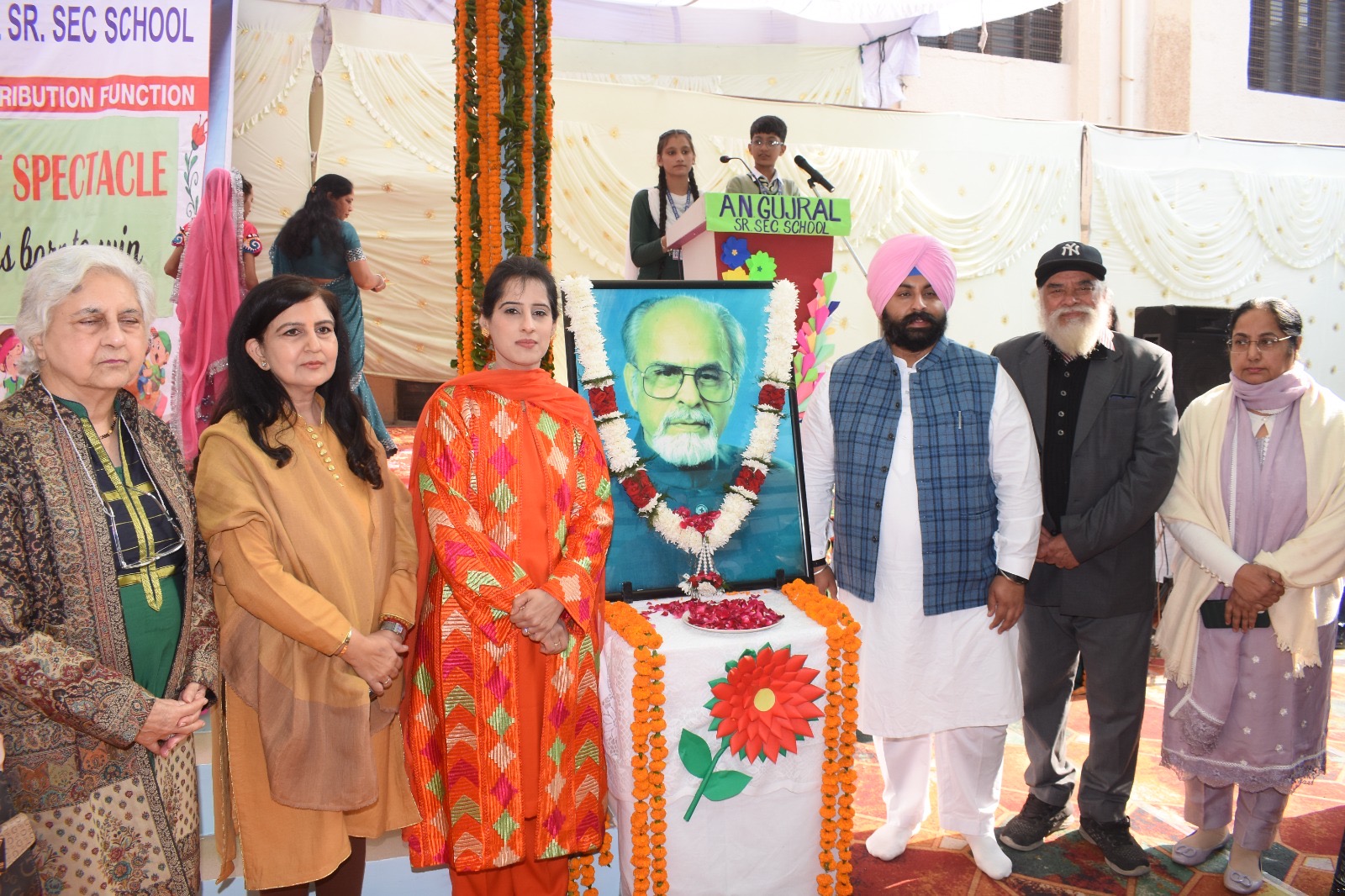 ए.एन. गुजराल स्कूल में सालाना इनाम बांटने का कार्यक्रम, शिक्षा मंत्री बैंस चीफ गेस्ट के तौर पर शामिल-समारोह के दौरान स्टूडेंट्स का कल्चरल प्रोग्राम आकर्षण का रहा केंद्र