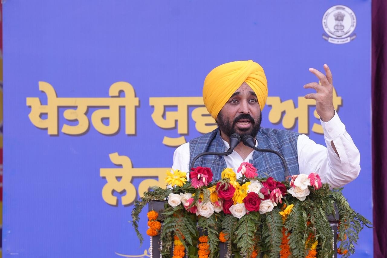 पंजाब में इस दिन से महिलाओं को मिलेगा 1 हजार रूपए