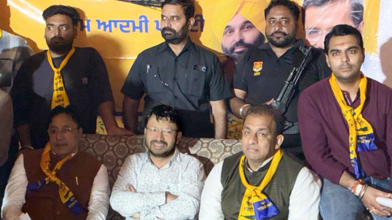 पंजाब के मंत्री डॉ. रवजोत के साथ नितिन कोहली ने तरनतारन में हरमीत सिंह संधू के लिए चलाया जोरदार चुनाव अभियान