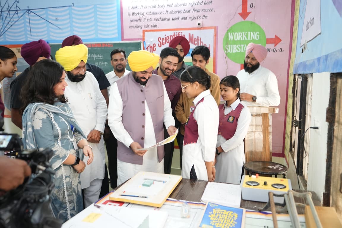 युवाओं को नौकरी मांगने वाला नहीं, नौकरी देने में सक्षम बनाएंगे-मुख्यमंत्री