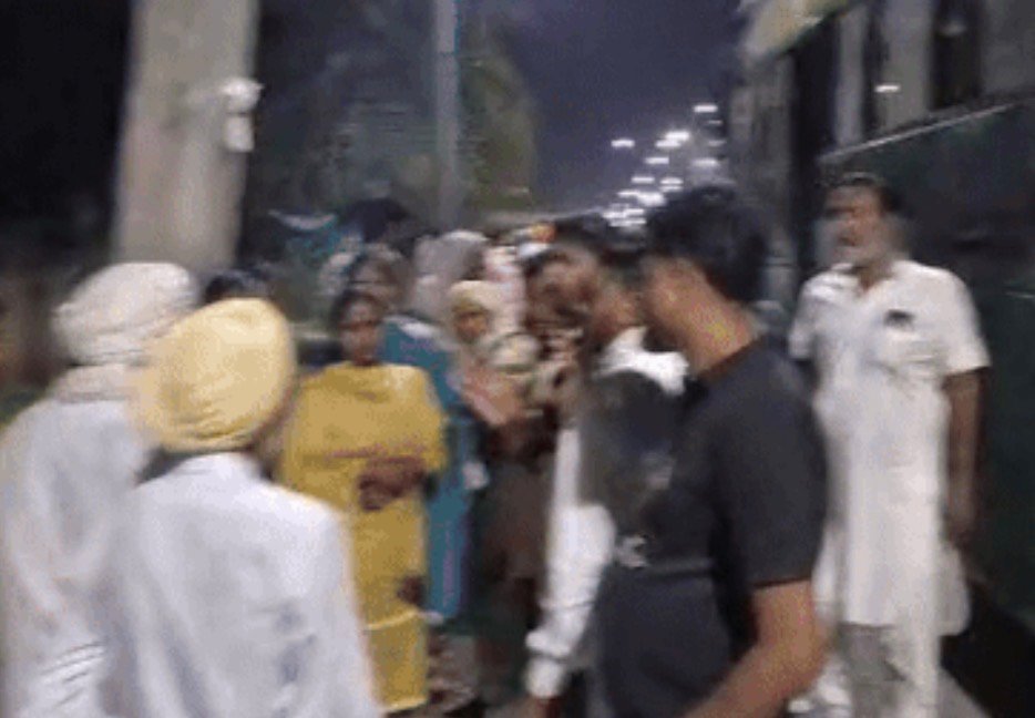 पंजाब-बस की छत पर बैठी 5 सवारिया नीचे गिरी, 3 की मौत