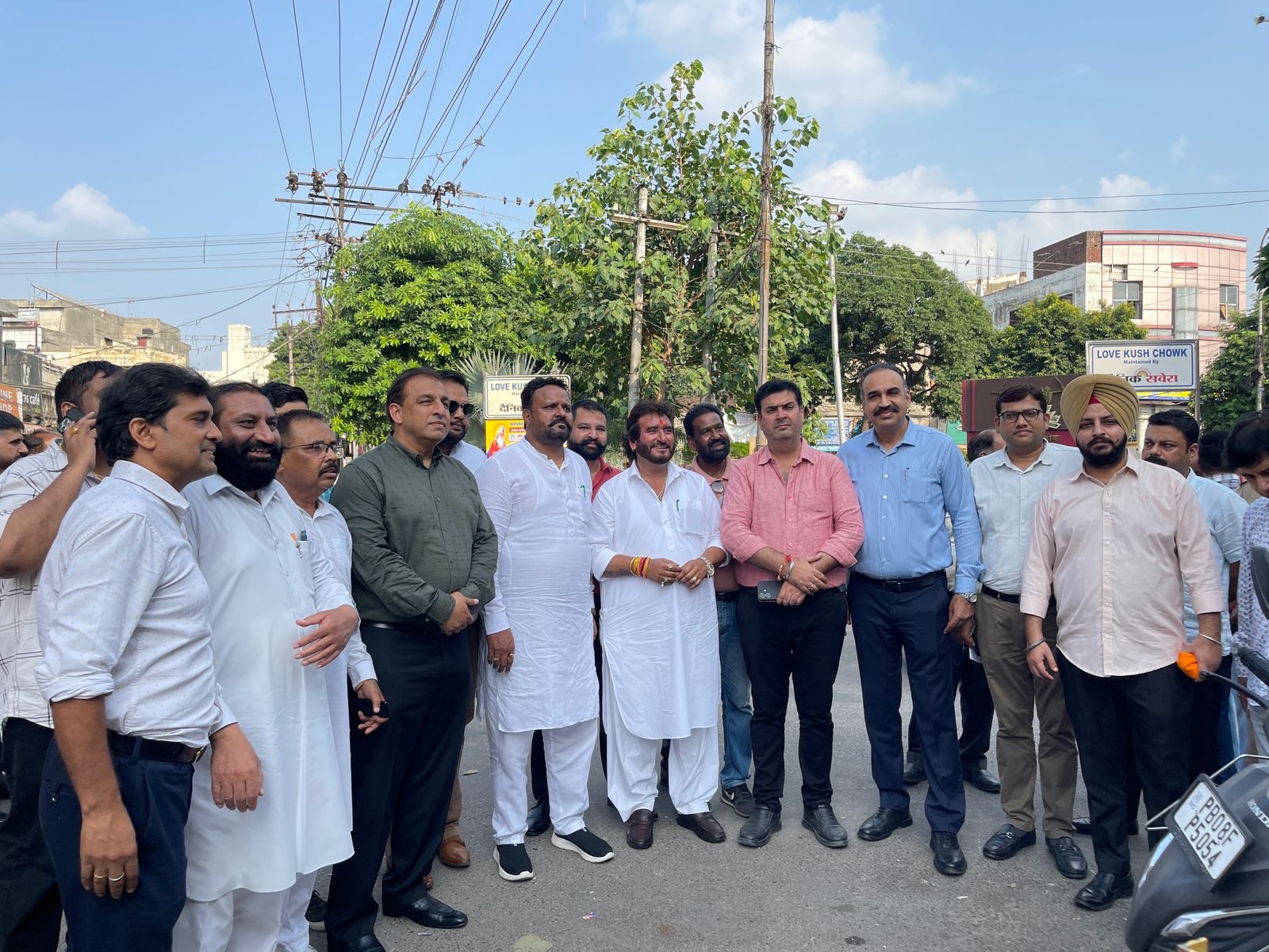 महर्षि भगवान वाल्मीकि जी की शोभायात्रा की तैयारियों का नितिन कोहली ने अधिकारियों संग किया निरीक्षण