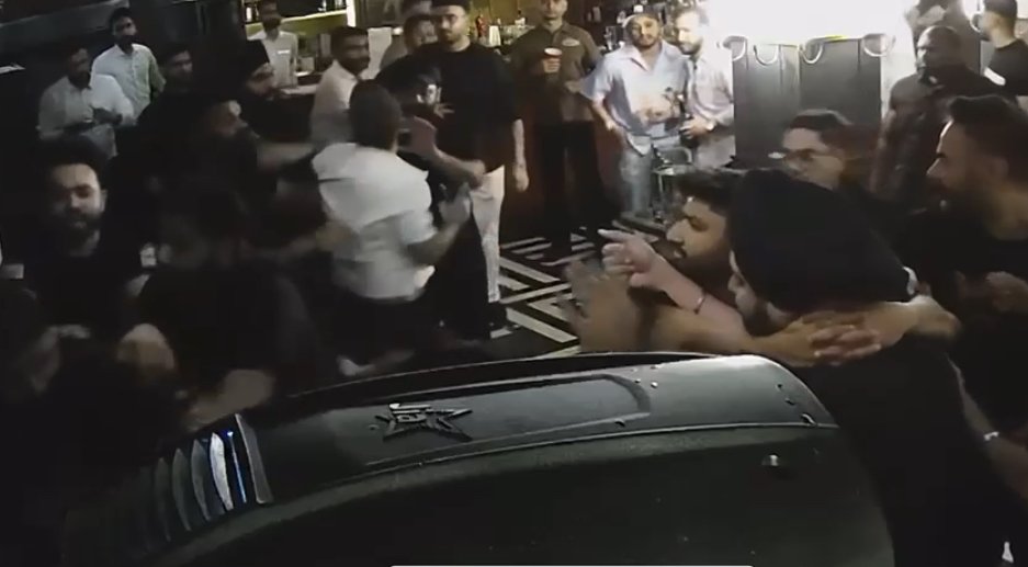 EAST WOOD VILLA मालिक-बेटे की बुरी तरह पिटाई के मामले में TABBY भाटिया सहित 3 लोगों के खिलाफ FIR दर्ज