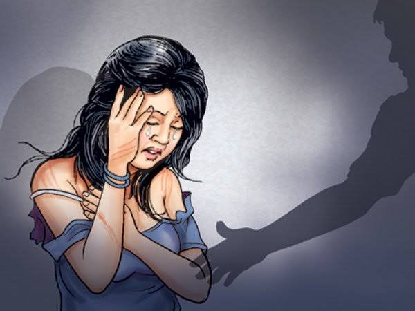 नाजायज कालोनी काटने वाले कॉलोनाइजर ने किया 15 साल की लड़की से रेप