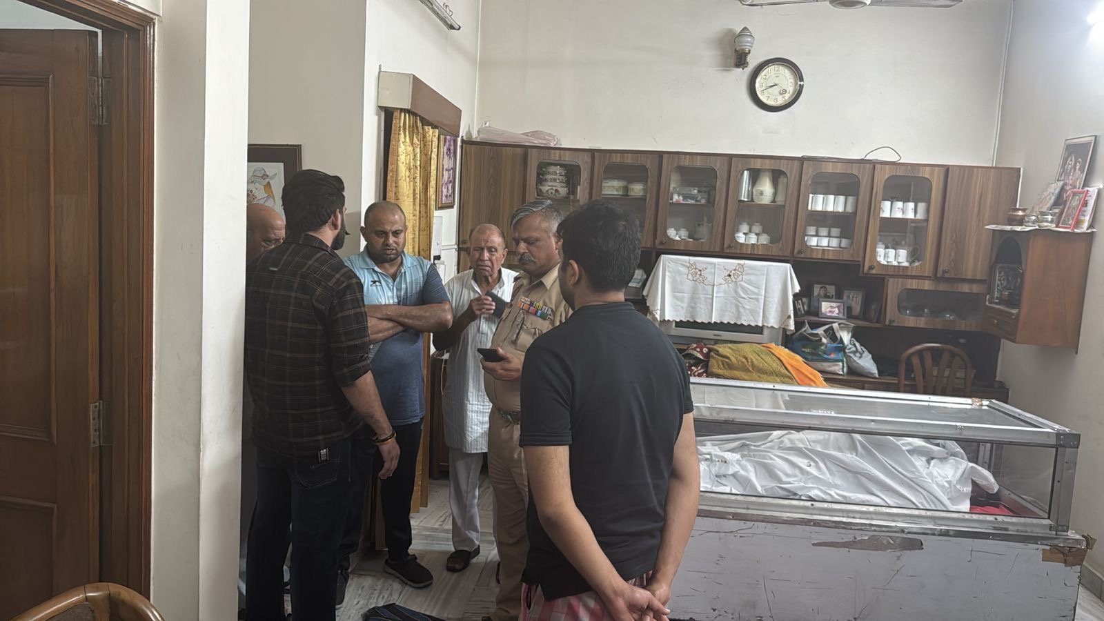 जालंधर में भाजपा नेता की रिश्तेदार की घर में घुसकर हत्या,लूट ले गए गहने