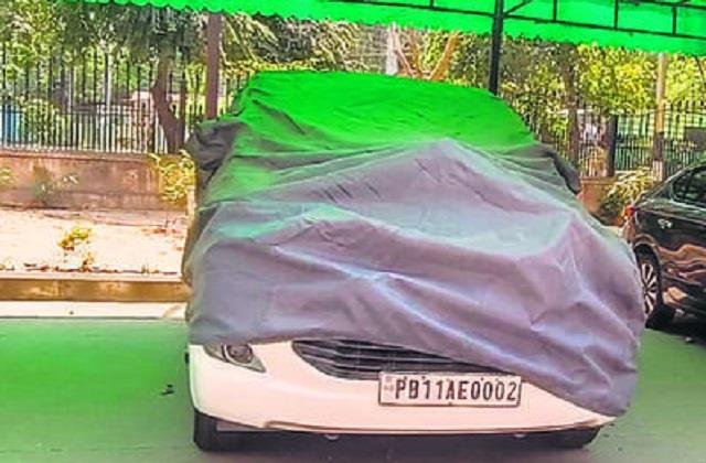 पंजाब के इस जिले में डीसी की गाड़ी सहित आफिस का सारा सामान ज़ब्त