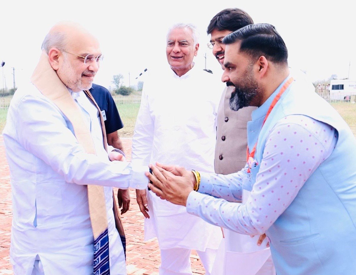 जालंधर के जाने-माने व्यवसायी राजन चोपड़ा ने नई दिल्ली में केंद्रीय गृह मंत्री श्री अमित शाह से की मुलाकात