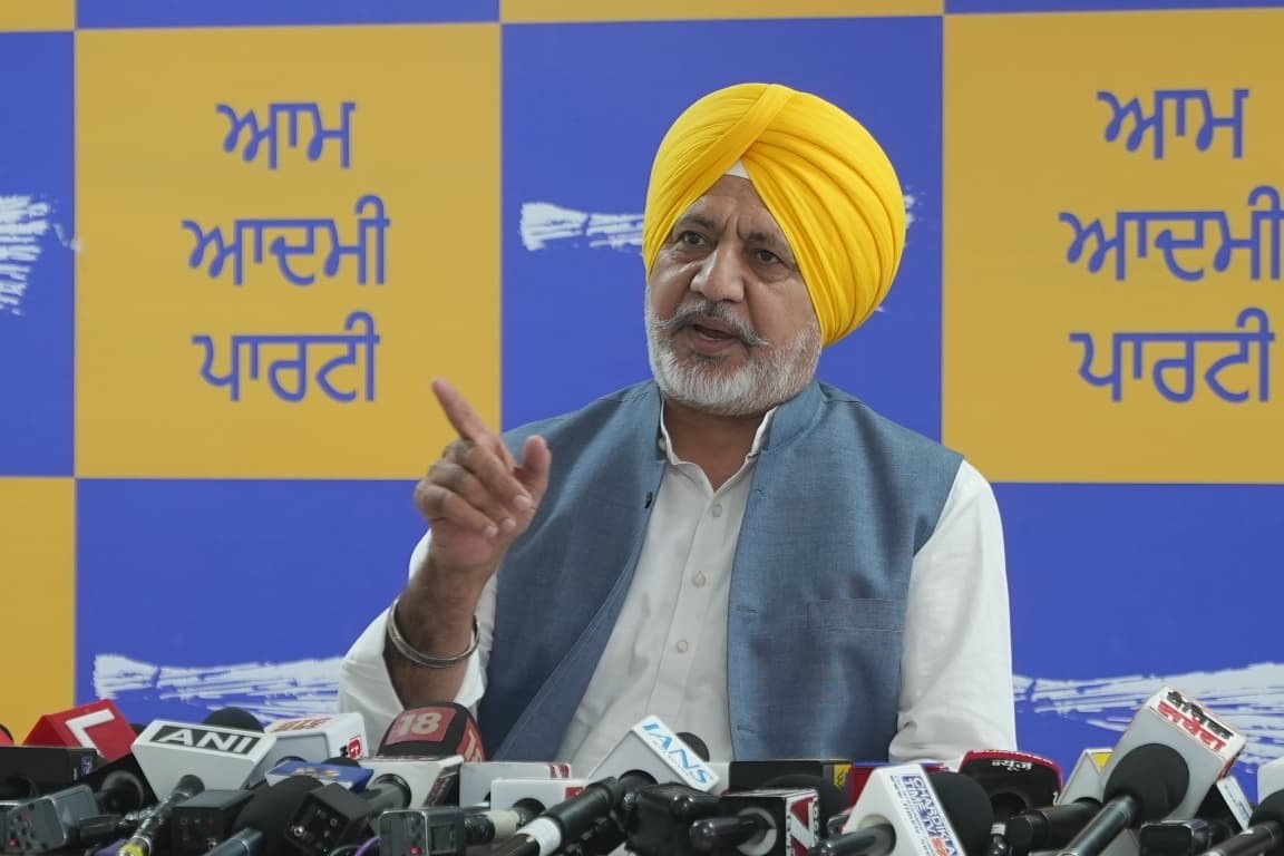 एसआईटी को दिए अपने बयान में, पूर्व जत्थेदार ज्ञानी रघबीर सिंह ने पुष्टि की कि सुखबीर बादल ने बहबल कलां फायरिंग की घटना की ज़िम्मेदारी ली थी: बलतेज पन्नू